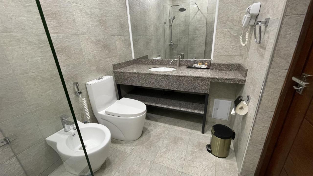 Chlnor Hotel Andijan Exterior photo
