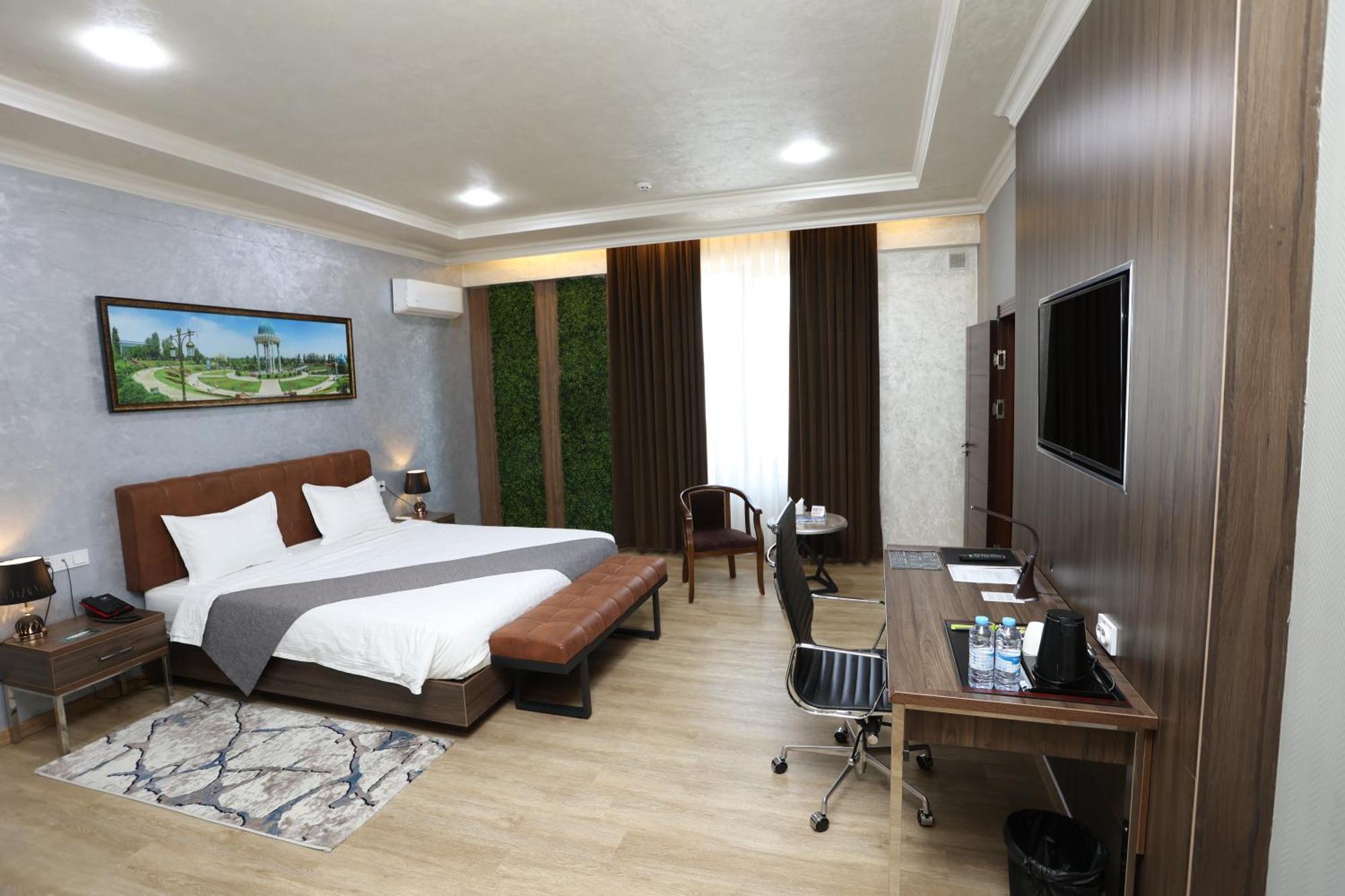 Chlnor Hotel Andijan Exterior photo