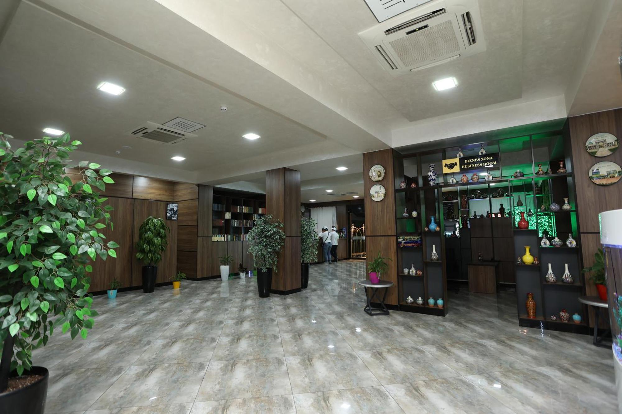 Chlnor Hotel Andijan Exterior photo